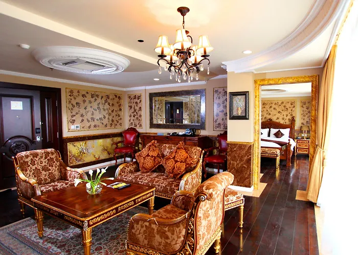 Amos Cozy Hotel Melawai